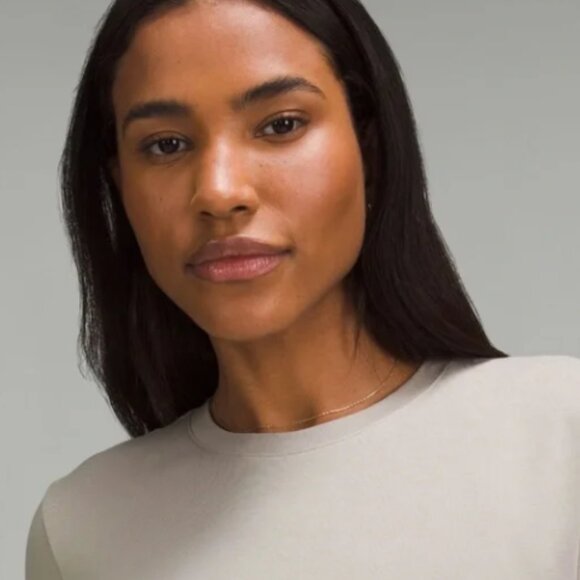 Lululemon Love Curved-Hem Crewneck T-Shirt in Riverstone, Size 6 - Picture 5 of 9